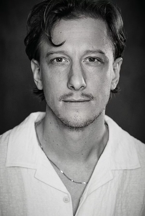 Porträt des Schauspielers Mendel van der Ploeg